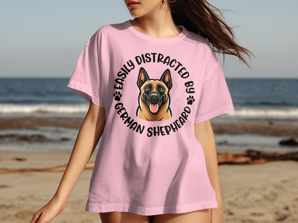 Pink t