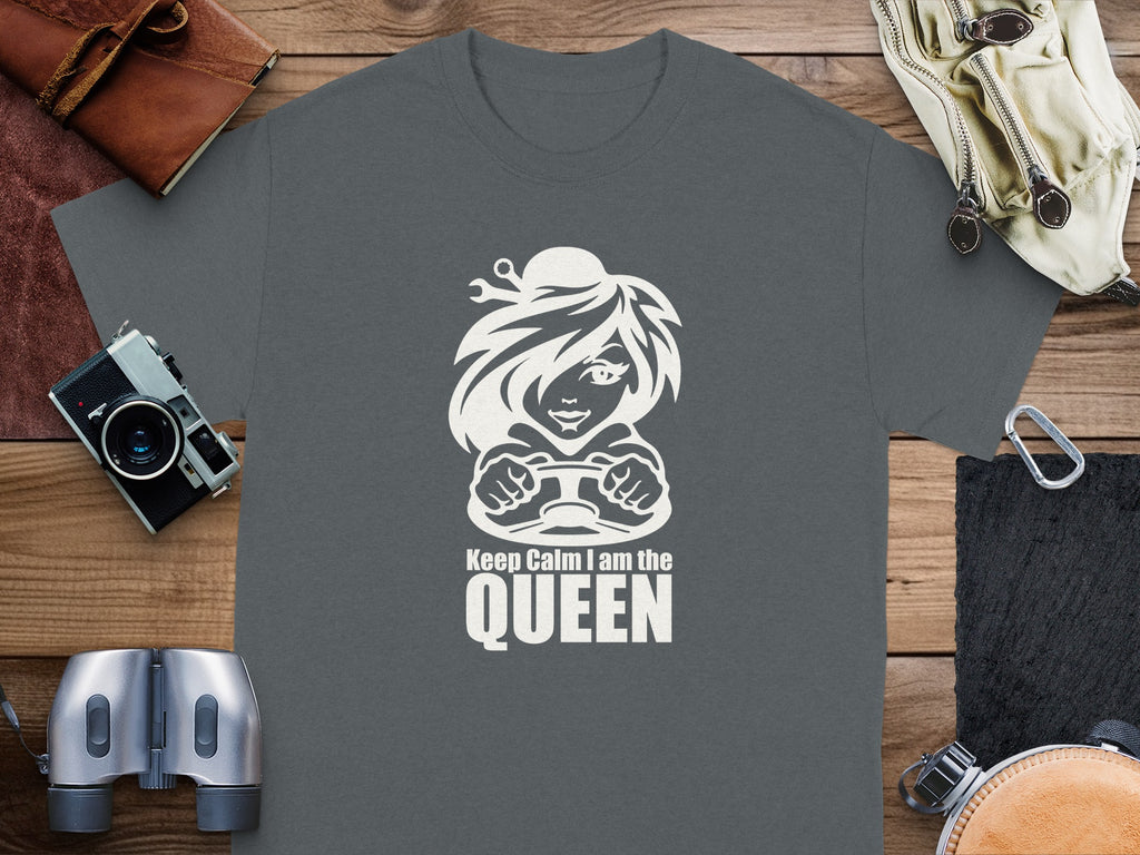 T-shirt with graphic and text "Keep Calm I am the QUEEN".